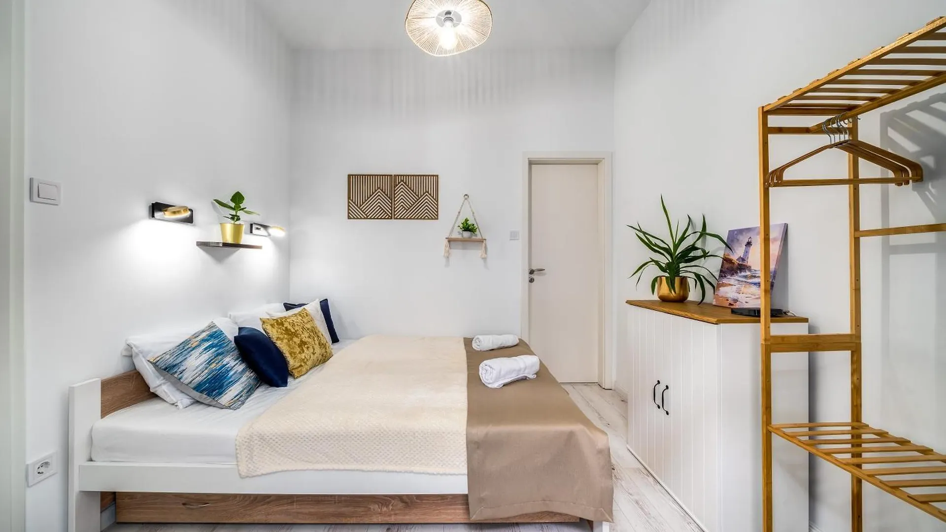 Apartment Klauzal Home By Stn Budapest