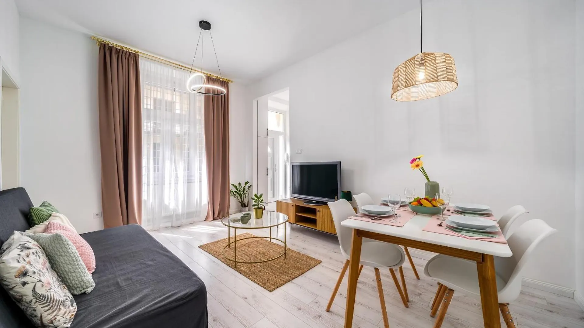 Klauzal Home By Stn 부다페스트 0*,  헝가리
